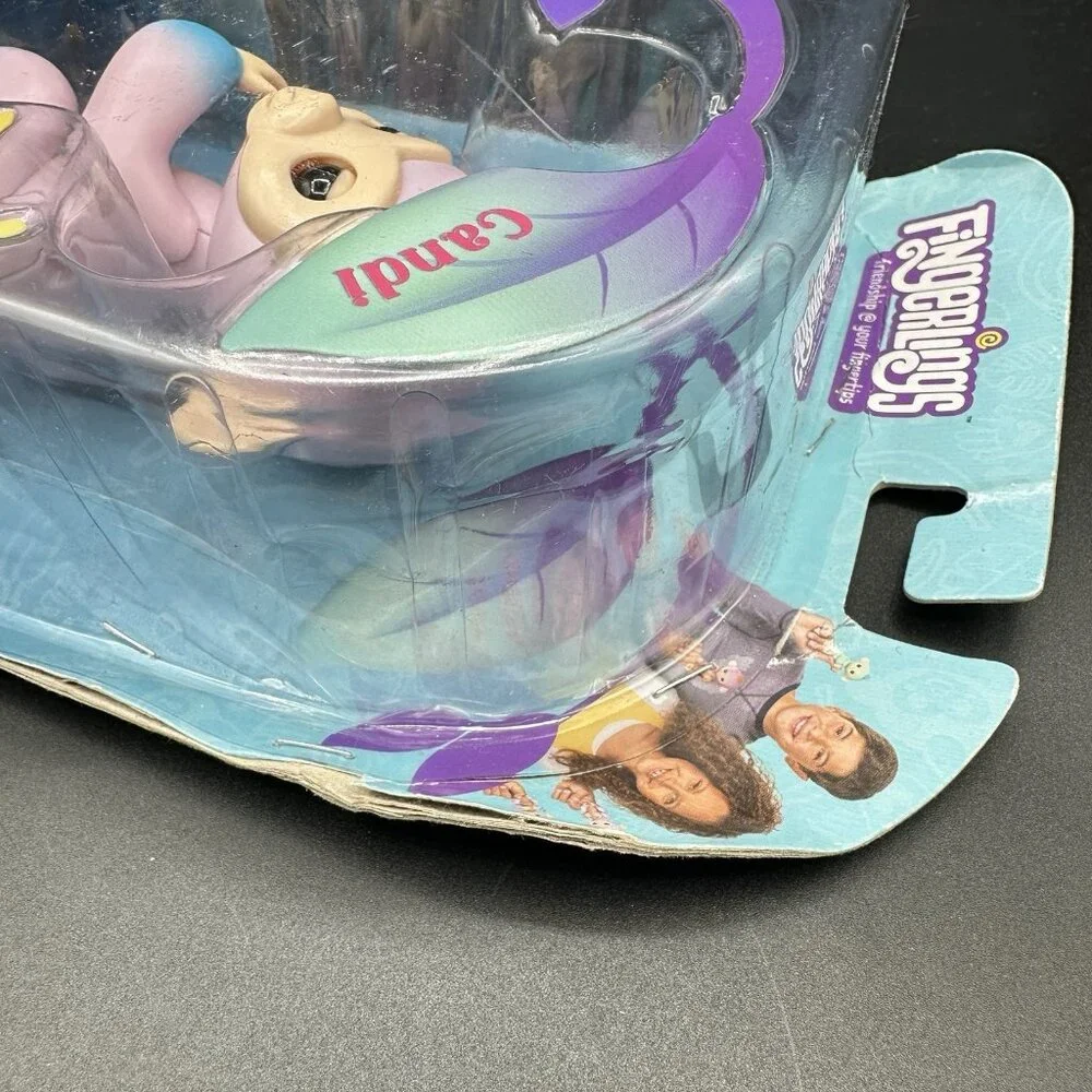 WowWee Fingerlings Baby Monkey Interactive Pet Candi Pink & Blue 40+ Sounds